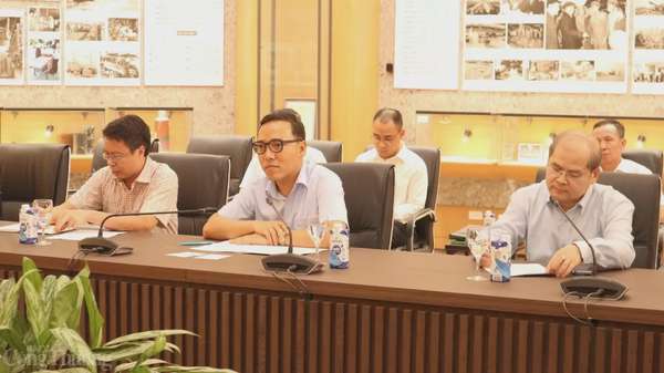 Thứ trưởng Nguyễn Hoàng Long làm việc với Tập đoàn Marubeni (Nhật Bản)