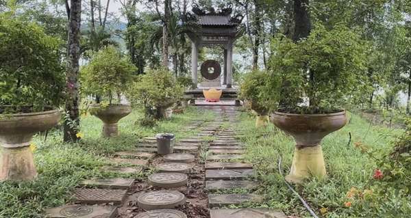 Cận cảnh khu du lịch đảo Núi Cái, nơi có đồng tiền cổ hàng trăm năm Cận cảnh khu du lịch đảo Núi Cái, nơi có đồng tiền cổ hàng trăm năm