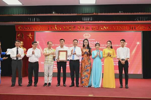 28 tác phẩm đạt giải Cuộc thi viết Bảo vệ nền tảng tư tưởng của Đảng ngành Công Thương