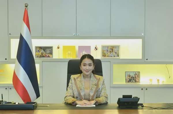 Thủ tướng Việt Nam-Thái Lan nhất trí sớm nâng cấp quan hệ hai nước lên Đối tác Chiến lược toàn diện