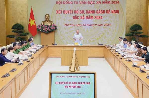 Phó Thủ tướng Nguyễn Hoà Bình: Cân nhắc thận trọng, kỹ lưỡng từng trường hợp đặc xá