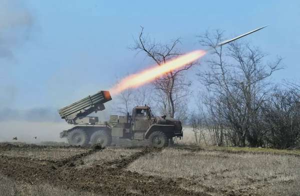 Vì sao tên lửa tầm xa ‘vô dụng’ đối với Ukraine; Nga tiếp tục nỗ lực duy trì đa cực