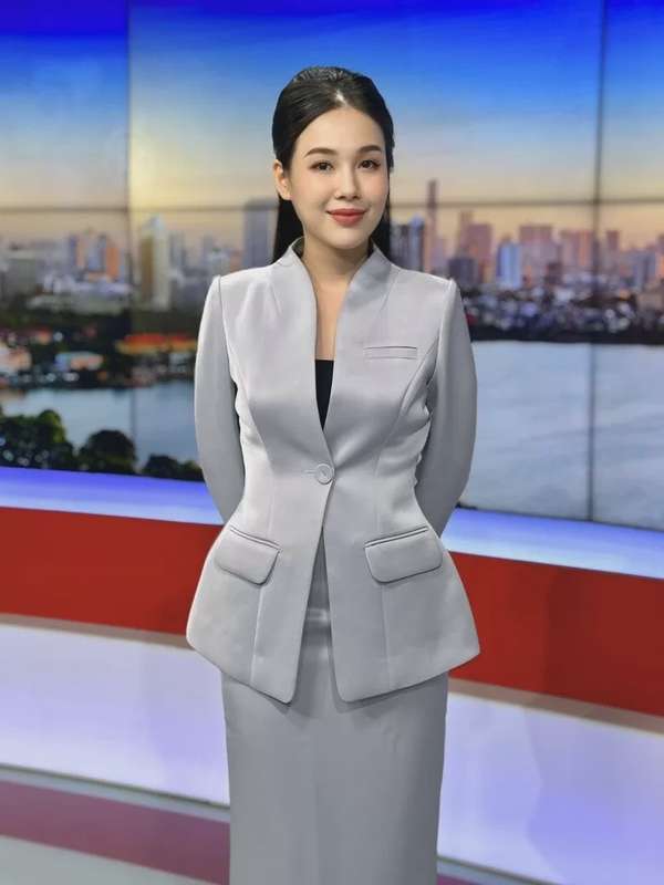 Duy Mạnh lên tiếng bảo vệ nữ MC show 