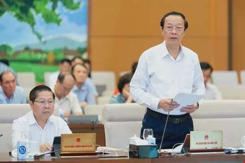Thứ trưởng Bộ giáo dục Phạm Ngọc Thưởng