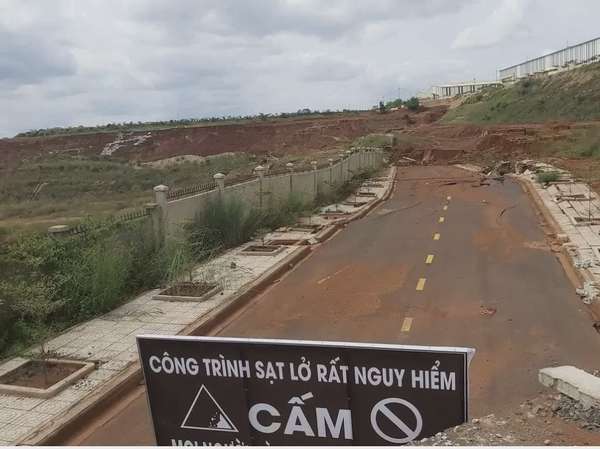 Hoãn xét xử cựu Giám đốc Sở Xây dựng tỉnh Đắk Nông vụ sụt lún Khu công nghiệp Nhân Cơ