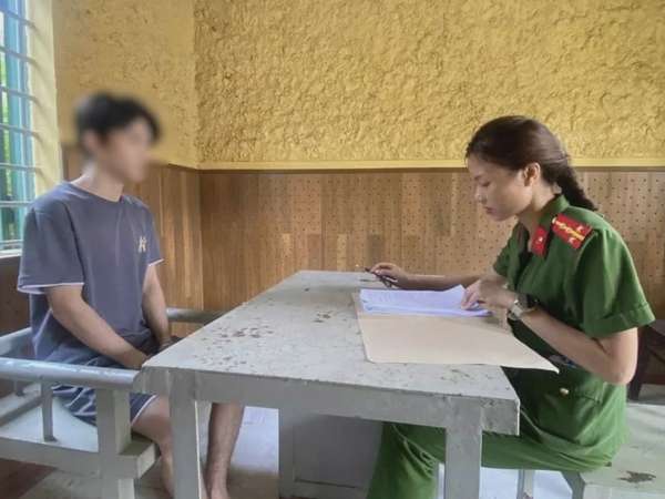 Phú Thọ: Khởi tố nam thanh niên lập nhóm zalo có 468 video đồi truỵ