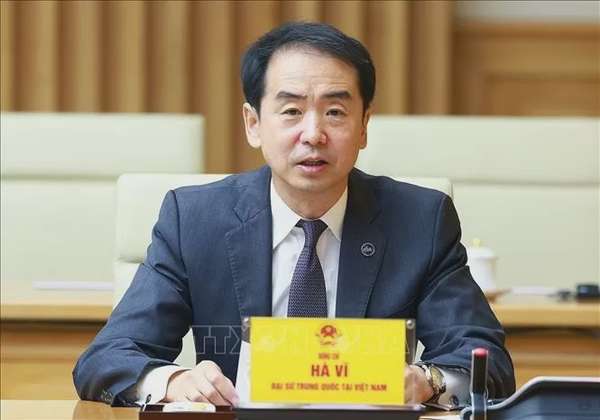 Thủ tướng Phạm Minh Chính tiếp Đại sứ Trung Quốc tại Việt Nam Hà Vĩ