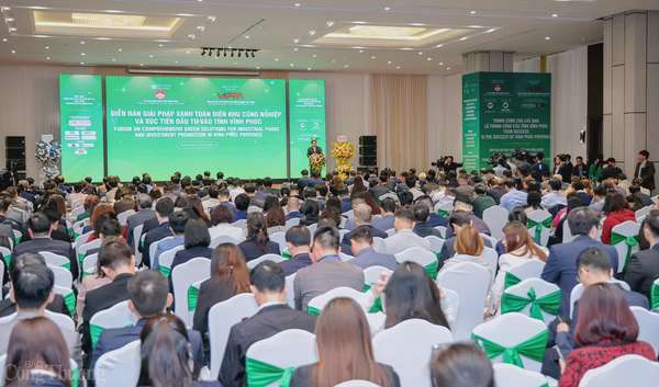 UBND tỉnh Vĩnh Phúc phối hợp với Liên chi hội Tài chính Khu công nghiệp Việt Nam (VIPFA) đã tổ chức Diễn đàn Giải pháp xanh toàn diện Khu công nghiệp và xúc tiến đầu tư vào tỉnh Vĩnh Phúc