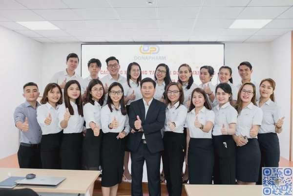 Với đội ngũ dược sĩ, chuyên viên tư vấn giàu kinh nghiệm, Donapharm luôn sẵn sàng tư vấn và hỗ trợ khách hàng một cách tận tâm và chuyên nghiệp nhất.