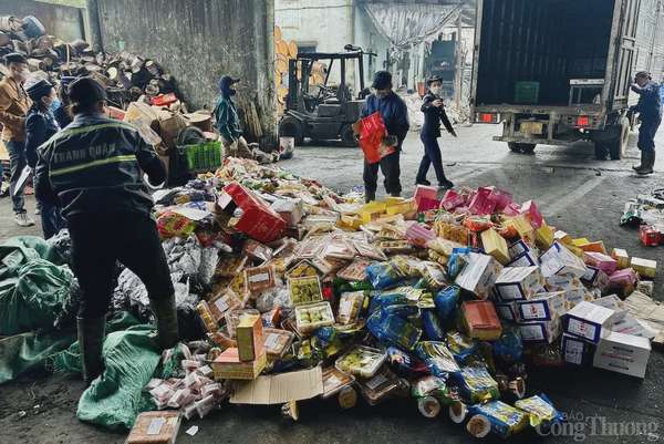 Cục Quản lý thị trường thành phố Đà Nẵng tiêu hủy hàng hóa vi phạm trong năm 2024