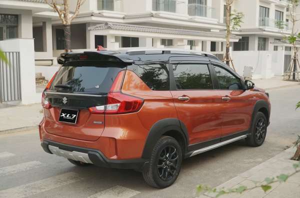 Khách hàng chia sẻ quan điểm mua ô tô tiết kiệm