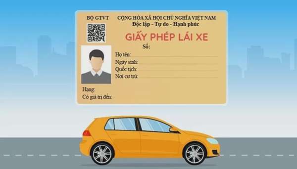Để đổi giấy phép lái xe, cá nhân có thể nộp hồ sơ thông qua hình thức trực tiếp hoặc gửi hồ sơ qua dịch vụ công trực tuyến đến Sở Giao thông vận tải. Ảnh minh họa 