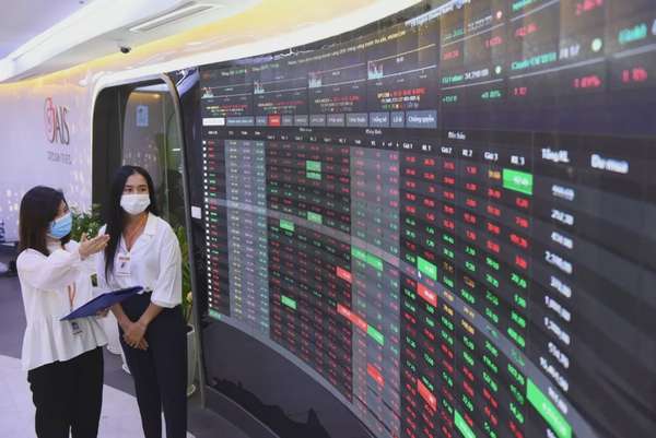 Thị trường chứng khoán bắt đầu có sự phân hóa mạnh hơn khi VN-Index hướng đến vùng giá 1.280 điểm - 1.300 điểm