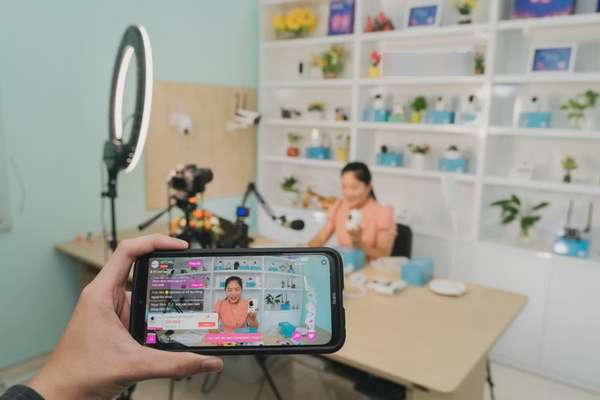 Tuyển sinh 2025: Ngành thương mại điện tử tiếp tục ‘hot’