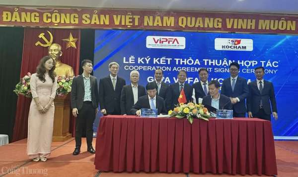 VIPFA ký kết hợp tác với KoCham Hàn Quốc nhằm thúc đẩy đầu tư vào Việt Nam. Ảnh: NH