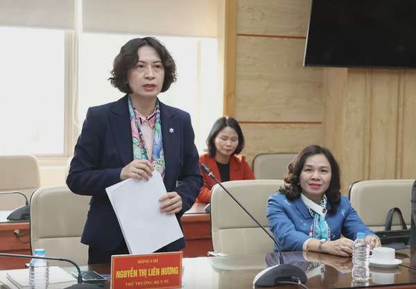 PGS.TS Nguyễn Thị Liên Hương – Thứ trưởng Bộ Y tế cho biết, Bộ Y tế đã nhận được sự hỗ trợ kịp thời 500.000 liều vaccine phòng bệnh sởi của Công ty Cổ phần Vaccine Việt Nam (VNVC).