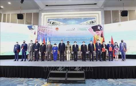 Thúc đẩy hợp tác kinh tế Pháp ngữ tại Cộng hoà Benin