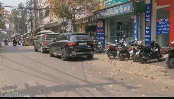 Phát ngôn ‘tôm rồng’ ngạo mạn chưa nguôi, lại xôn xao   Chu Thanh Huyền chuyển kho bí ẩn