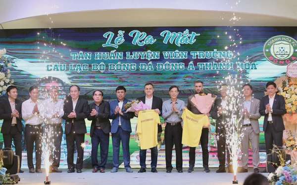 huấn luyện viên trưởng clb đông á thanh hóa