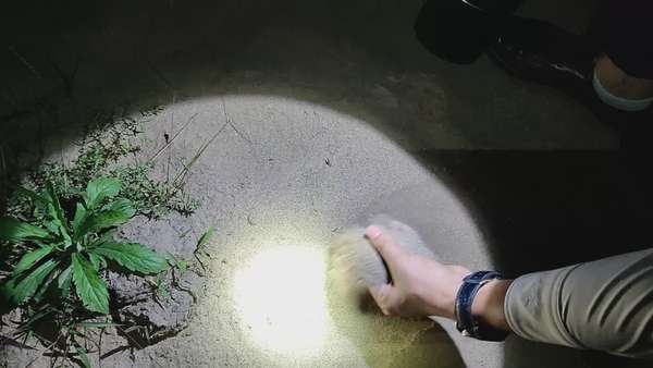 Cát tặc Hà Nội lộng hành: Người dân dựng lều, ném gạch Cát tặc Hà Nội lộng hành: Người dân dựng lều, ném gạch