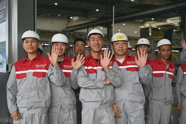 Khánh thành nhà máy Việt Hưng