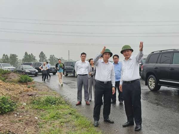 Chùm ảnh: Đoàn công tác của Chính phủ làm việc với tỉnh Bắc Giang về giải pháp thúc đẩy tăng trưởng