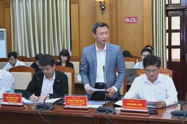 Chùm ảnh: Đoàn công tác của Chính phủ làm việc với tỉnh Bắc Giang về giải pháp thúc đẩy tăng trưởng