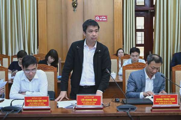 Chùm ảnh: Đoàn công tác của Chính phủ làm việc với tỉnh Bắc Giang về giải pháp thúc đẩy tăng trưởng