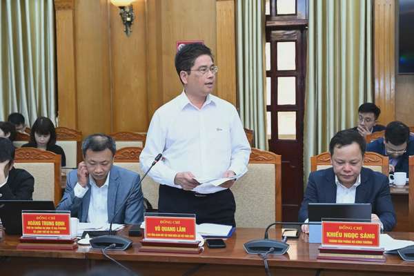 Chùm ảnh: Đoàn công tác của Chính phủ làm việc với tỉnh Bắc Giang về giải pháp thúc đẩy tăng trưởng