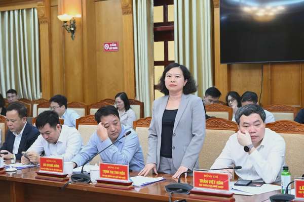 Chùm ảnh: Đoàn công tác của Chính phủ làm việc với tỉnh Bắc Giang về giải pháp thúc đẩy tăng trưởng