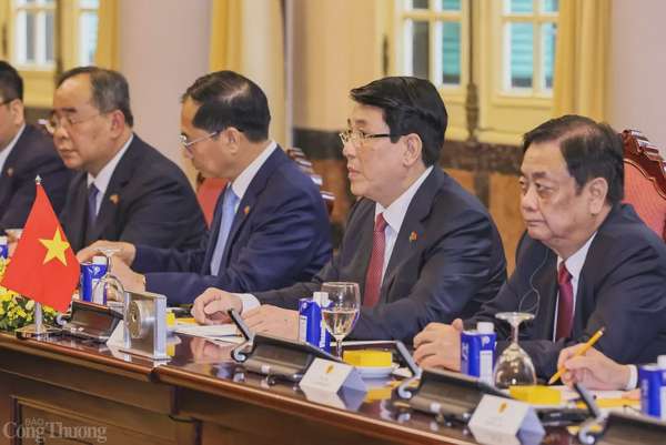 Chủ tịch nước Lương Cường chủ trì lễ đón Tổng thống Brazil