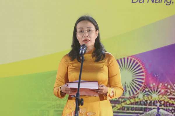 Bà Nguyễn Thị Anh Thi - Phó Chủ tịch UBND TP. Đà Nẵng phát biểu tại lễ khai mạc Bà Nguyễn Thị Anh Thi - Phó Chủ tịch UBND TP. Đà Nẵng phát biểu tại lễ khai mạc