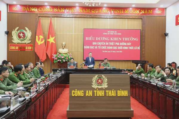 Chủ tịch UBND tỉnh Thái Bình phát biểu
