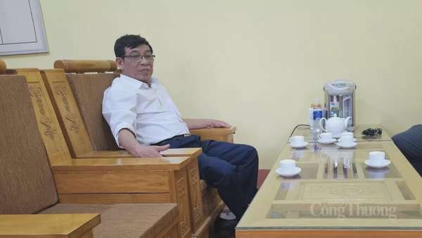 Mỏ đất Thạch Xuân khôngđủđiềukiệnkhaithác: Chủ tịch xã đề nghị châmchước Phú Thọ: Mỏ đất Thạch Xuân 'chưa đủ chuẩn', Chủ tịch xã vẫn đề nghị 'châm chước'