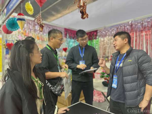 Toàn cảnh Hội chợ thương mại quốc tế VIETNAM EXPO 2025 Toàn cảnh Hội chợ Thương mại Quốc tế Việt Nam 2025