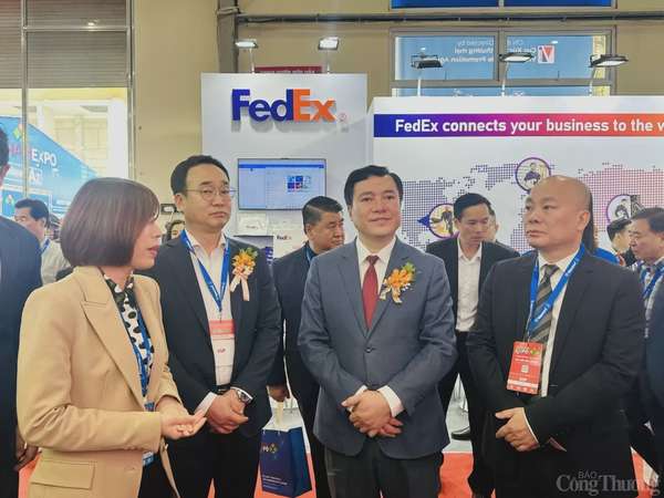 Toàn cảnh Hội chợ thương mại quốc tế VIETNAM EXPO 2025 Toàn cảnh Hội chợ Thương mại Quốc tế Việt Nam 2025