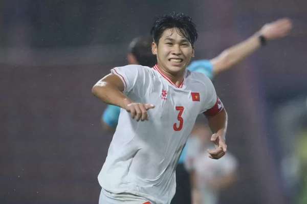 Lộ diện cầu thủ U17 Việt Nam được AFC ngợi khen