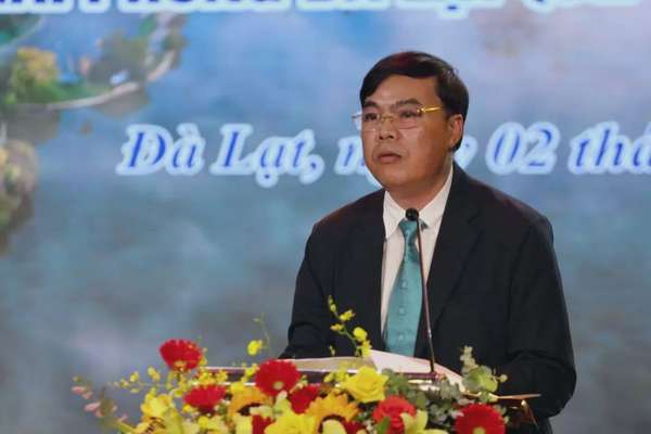 Đà Lạt tôn vinh 50 gia đình có công cách mạng