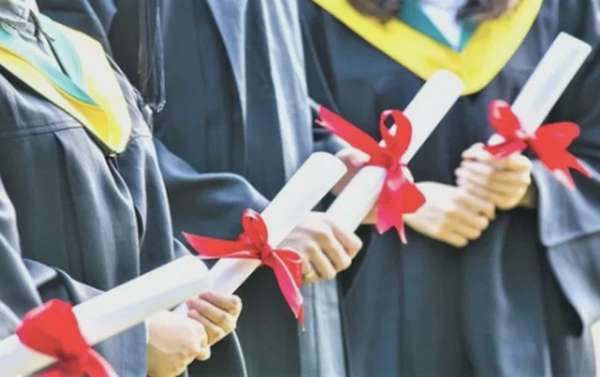 Bộ Giáo dục quy định mới về bồi hoàn chi phí đào tạo
