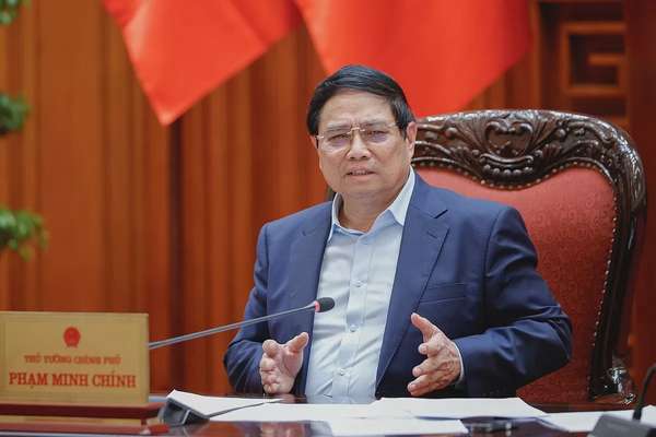 Thủ tướng yêu cầu Ban Chỉ đạo và các bộ, ngành, địa phương liên quan bám sát kết luận của Bộ Chính trị và ý kiến chỉ đạo của Tổng Bí thư Tô Lâm về vấn đề này; tiếp tục hoàn thiện các văn bản, đề án, đồng thời giải trình thêm về các nội dung cần làm rõ. Ảnh: VGP/Nhật Bắc