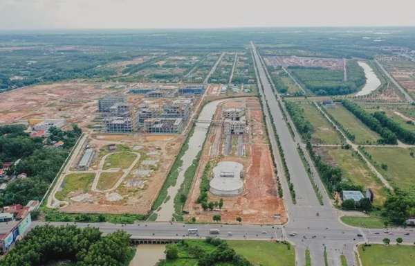 Nhà đầu tư cần cẩn trọng trước những thông tin khi chưa được xác thực trên các trang tin chính thống. Ảnh minh họa