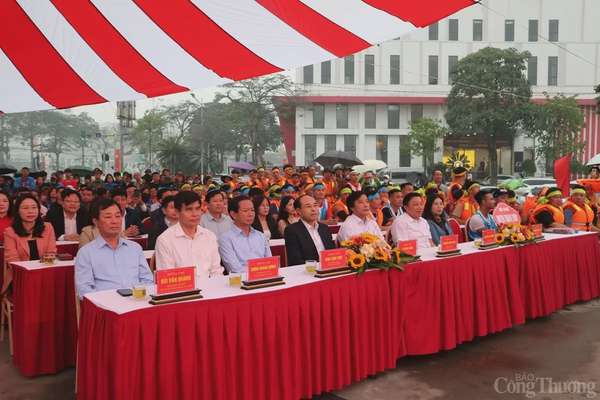 Sôi nổi Giải bơi chải Việt Trì mở rộng năm 2025 Sôi nổi Giải bơi chải Việt Trì mở rộng năm 2025