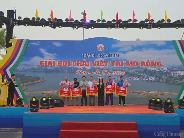 Sôi nổi Giải bơi chải Việt Trì mở rộng năm 2025 Sôi nổi Giải bơi chải Việt Trì mở rộng năm 2025