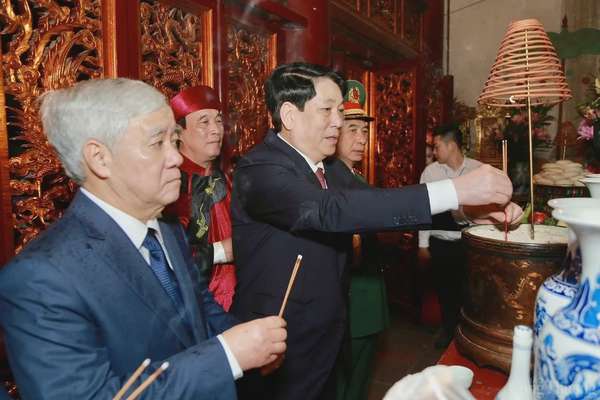 Lãnh đạo Đảng, Nhà nước dâng hương Giỗ Tổ Hùng Vương