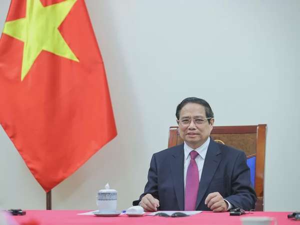 Thủ tướng Phạm Minh Chính điện đàm với Thủ tướng New Zealand Christopher Luxon để trao đổi về quan hệ hai nước và các vấn đề khu vực, quốc tế cùng quan tâm - Ảnh: VGP/Nhật Bắc
