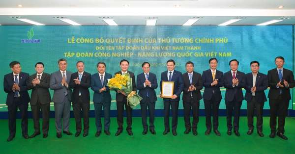 Lãnh đạo Chính phủ, các Bộ ngành chúc mừng tập thể lãnh đạo Petrovietnam