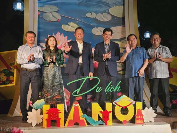 Hà Nội kể chuyện di sản qua từng món quà du lịch