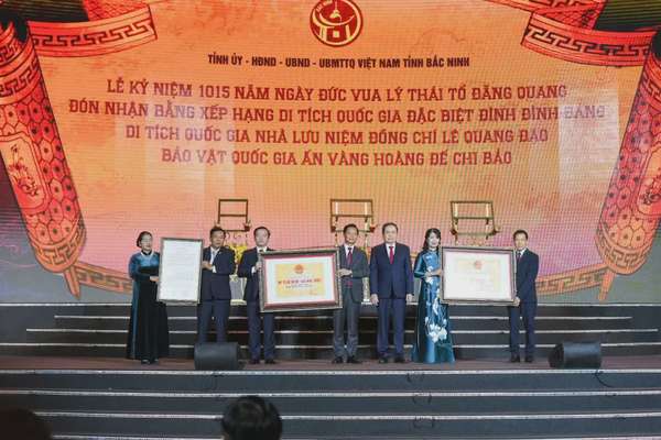 Đền Đô (Bắc Ninh) đón nhận Di tích đặc biệt
