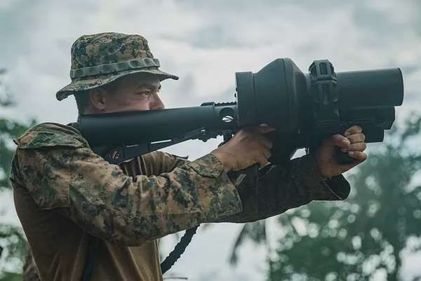 Vệ tinh Starlink ' bị hủy diệt' bởi tác chiến điện tử của Nga
