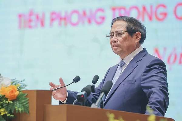 Thủ tướng yêu cầu doanh nghiệp nhà nước phải xông pha hơn nữa, tiên phong chuyển đổi số và thúc đẩy tăng trưởng 